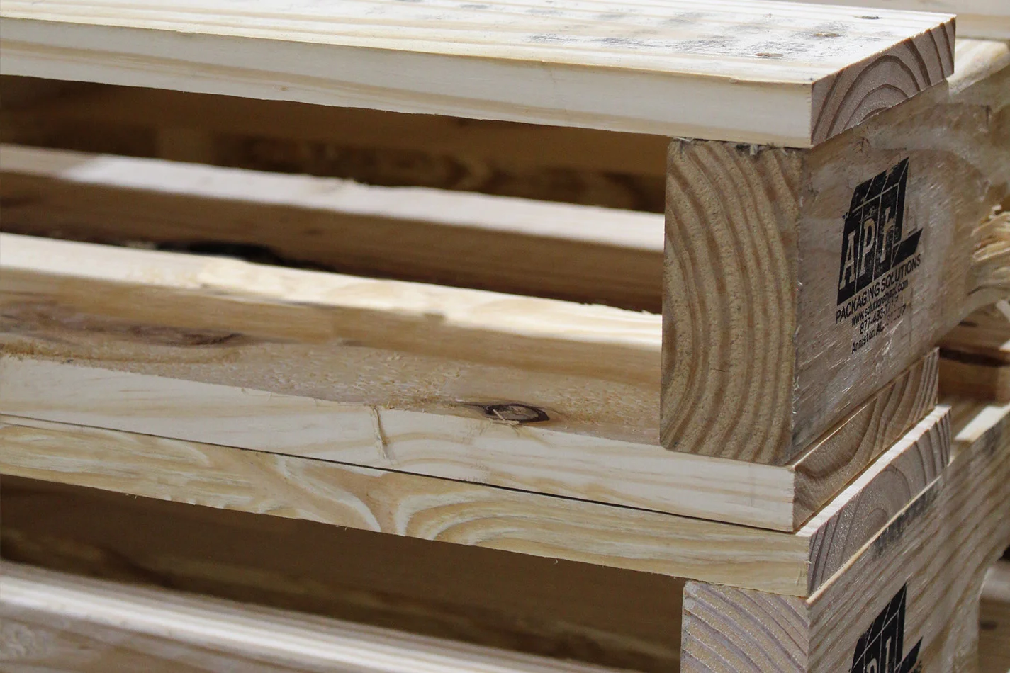 HT certified wood pallet